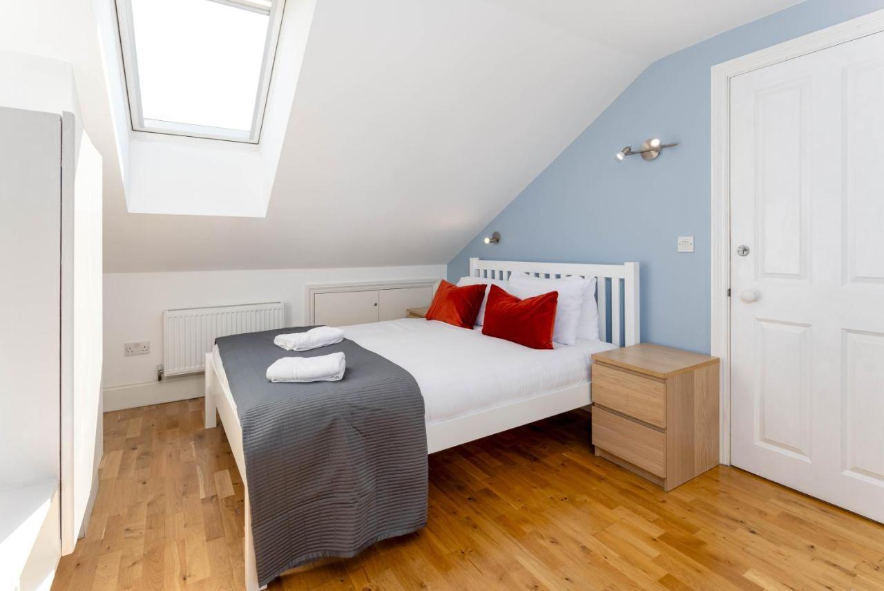 Air Host & Stay - Rockfield House - Sleeps 8 Liverpool Exterior photo